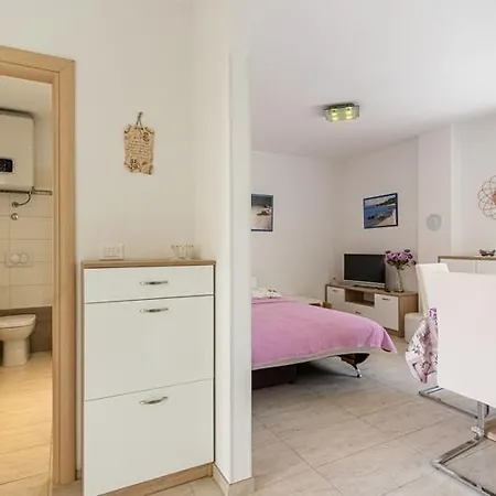 Mariza Apartment *