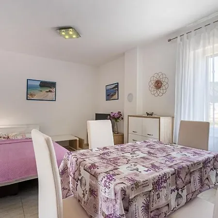Apartment Mariza