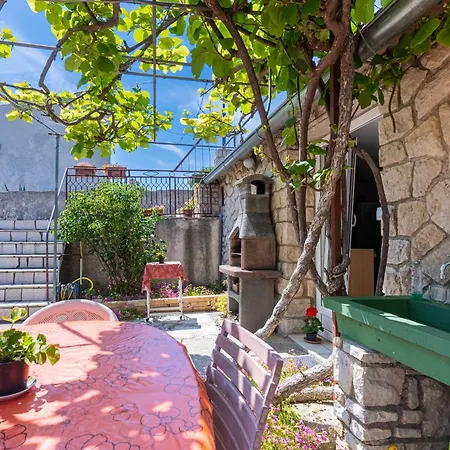 Mariza Apartment